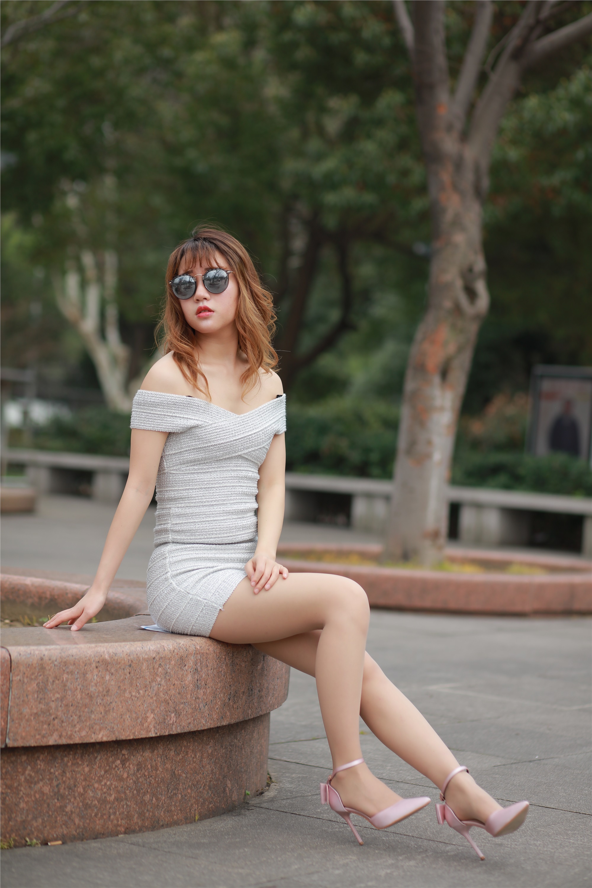 奈丝写真 NO.088 高高 闲逛小公园